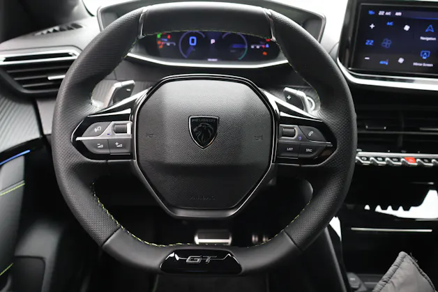 Peugeot 208 1.2 Hybrid 145 GT