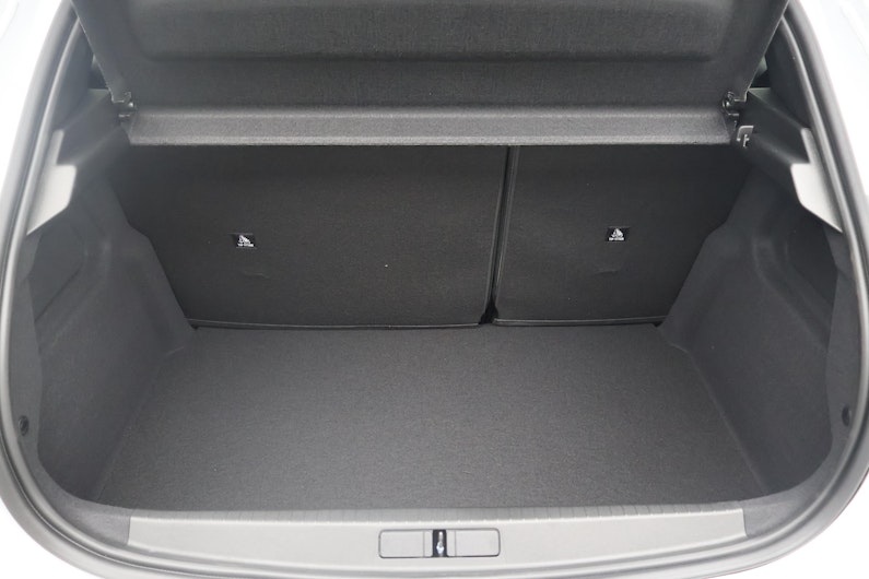 Vehicle image PEUGEOT 208