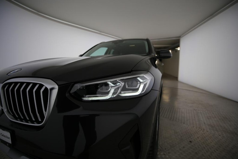 Vehicle image BMW X3