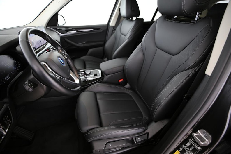 Vehicle image BMW X3