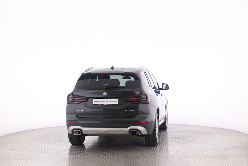 Vehicle image BMW X3