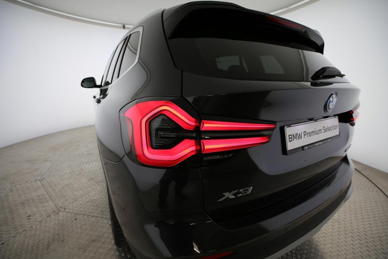 Vehicle image BMW X3