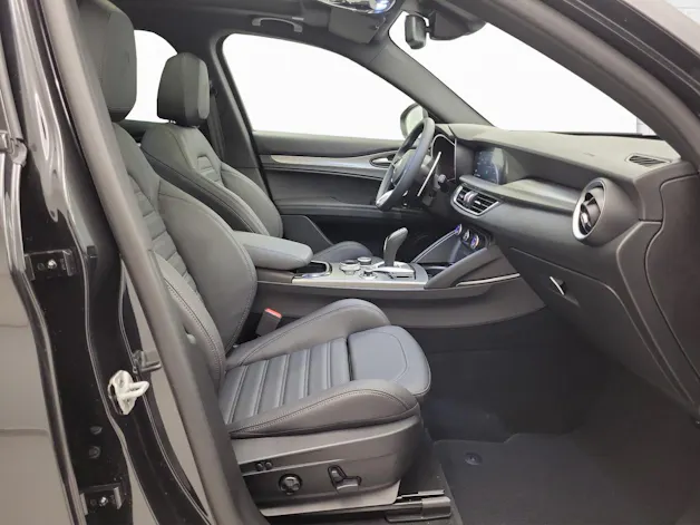 Alfa Romeo Stelvio 2.0 Q4 280 Veloce Sky