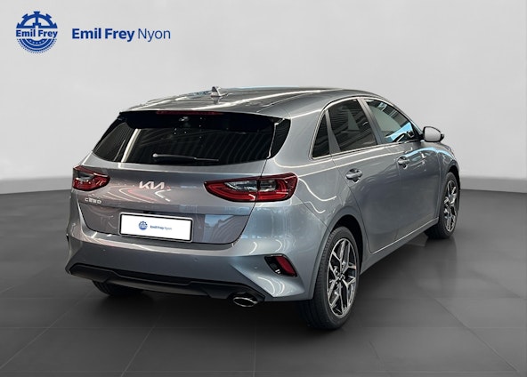 Vehicle image 2 Vehicle image 2