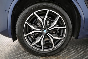 Vehicle image BMW X3 30i xDrive