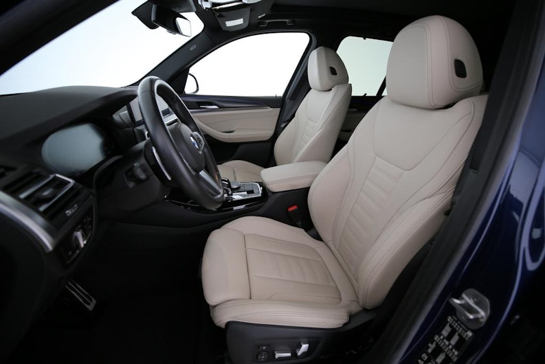 Vehicle image BMW X3