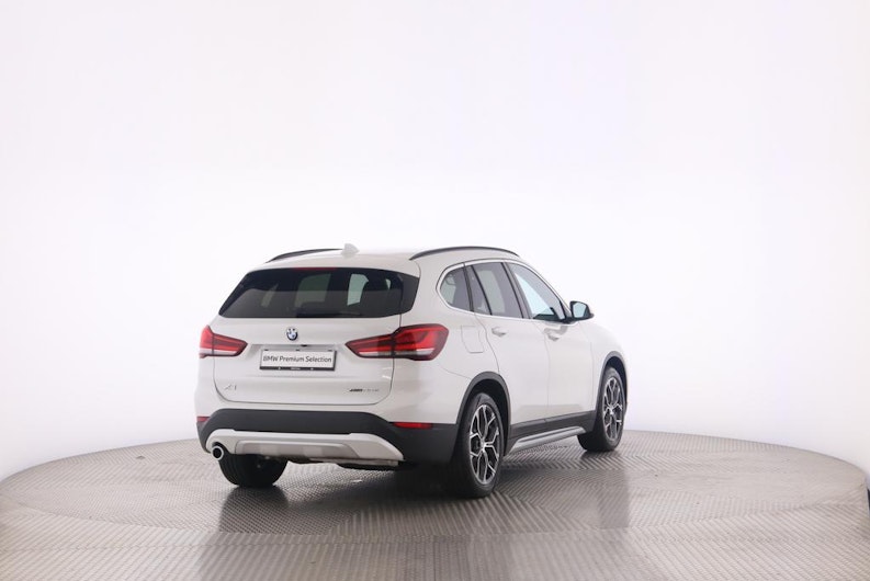 Vehicle image BMW X1