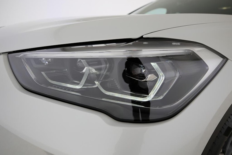 Vehicle image BMW X1