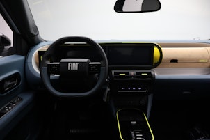 Vehicle image FIAT Grande Panda 1.2 Hybrid La Prima