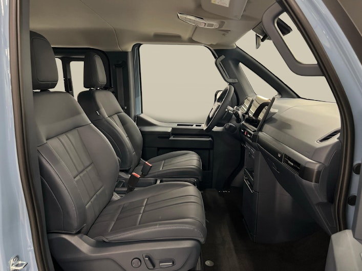 Vehicle image KIA PV5