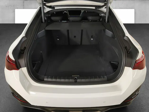BMW i4 eDrive35