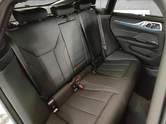 BMW i4 eDrive35