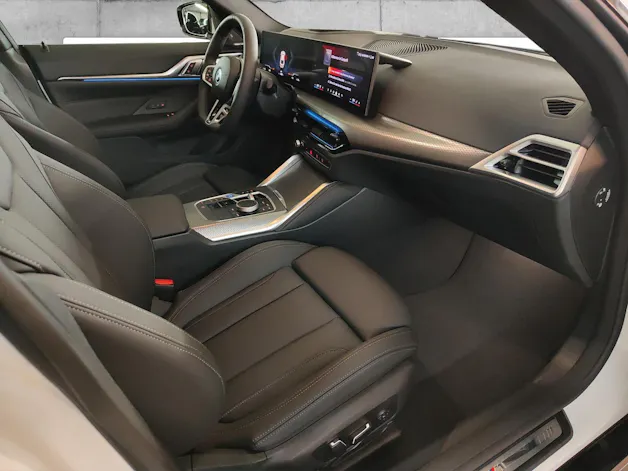 BMW i4 eDrive35