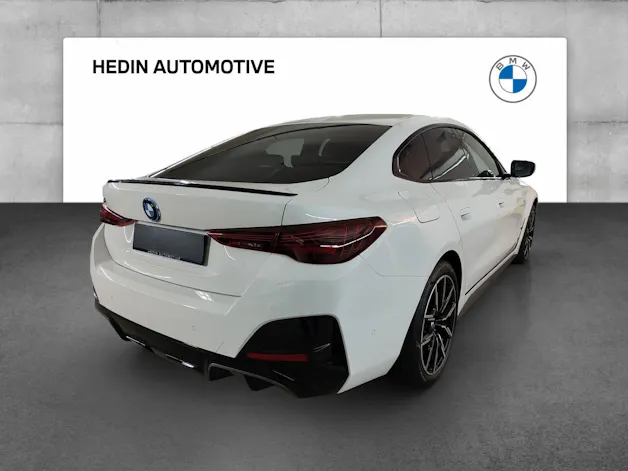 BMW i4 eDrive35