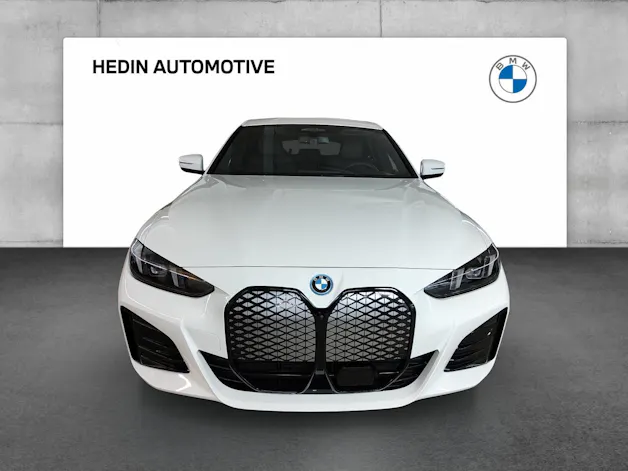BMW i4 eDrive35