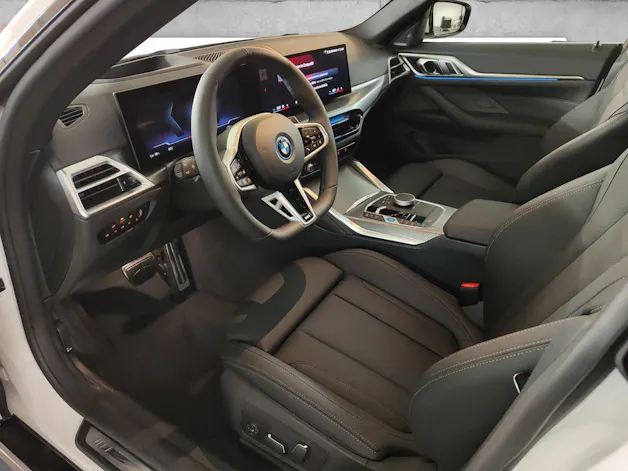 BMW i4 eDrive35
