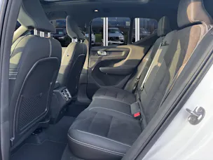 Volvo XC40 2.0 B4 MH Plus Dark AWD