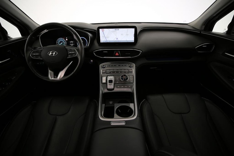 Vehicle image HYUNDAI SANTA FE