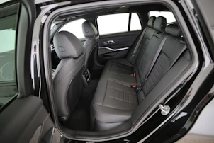 Fahrzeugbild BMW 330e xDrive SAG Touring
