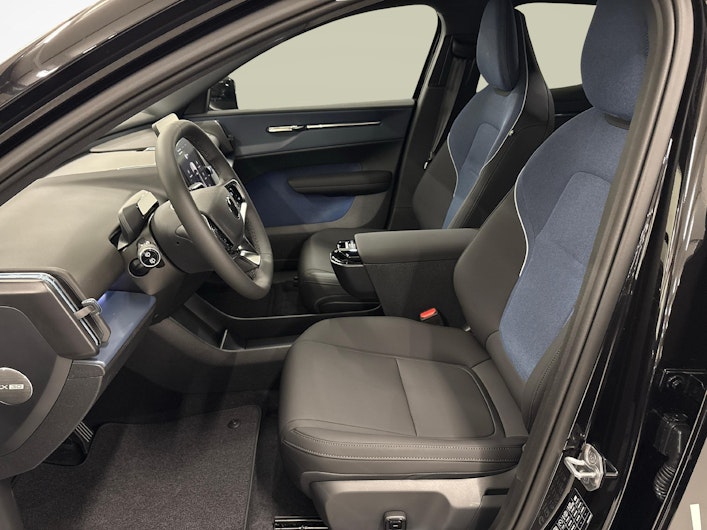 Vehicle image VOLVO EX 30