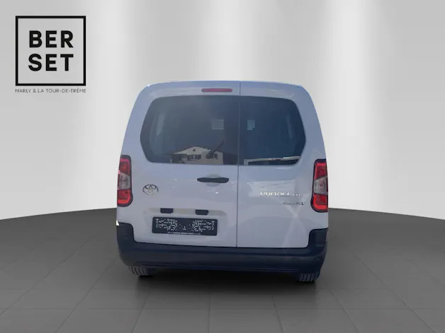 Toyota PROACE CITY Van L2 52KWh Active