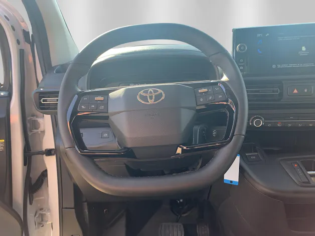 Toyota PROACE CITY Van L2 52KWh Active