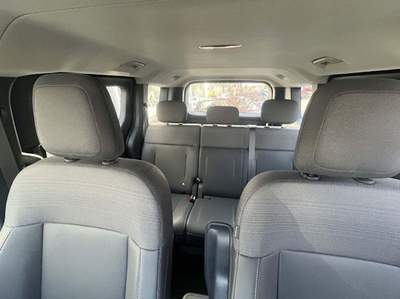 Vehicle image 3 Vehicle image 3