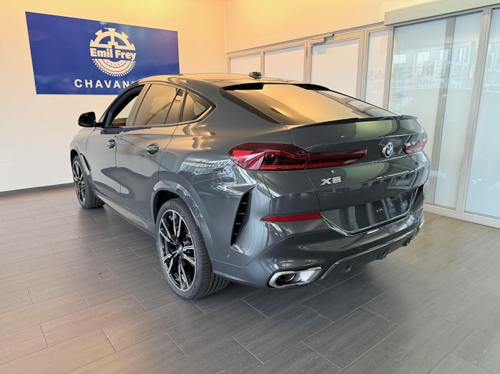 Vehicle image BMW X6