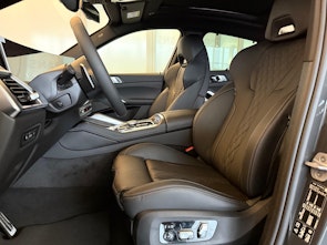 Vehicle image BMW X6 30d xDrive