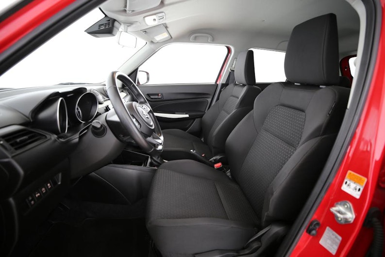 Vehicle image SUZUKI SWIFT