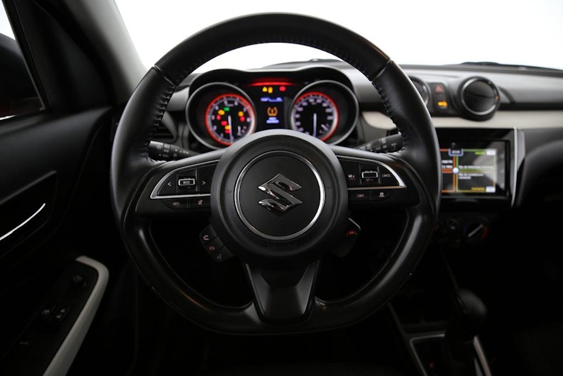 Vehicle image SUZUKI SWIFT