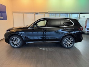 Vehicle image BMW X5 30d xDrive SAG