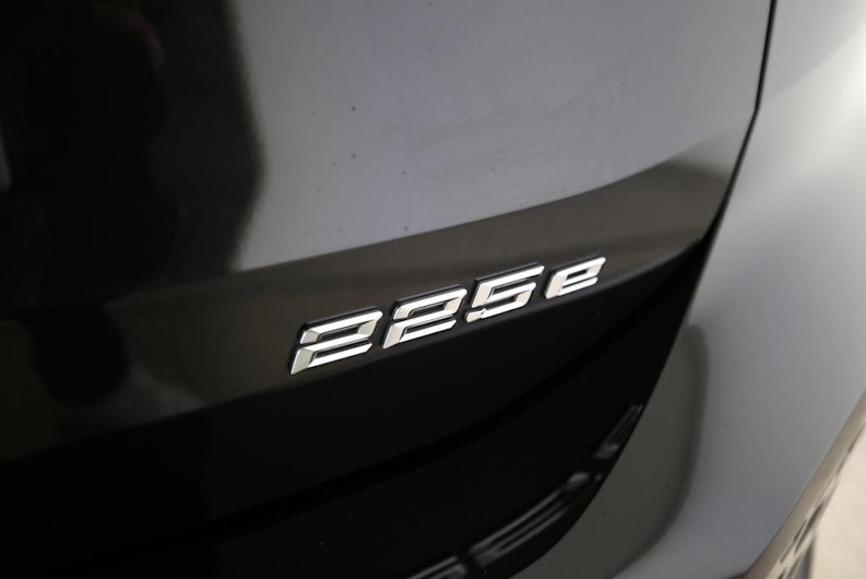 Vehicle image BMW 2 SERIES