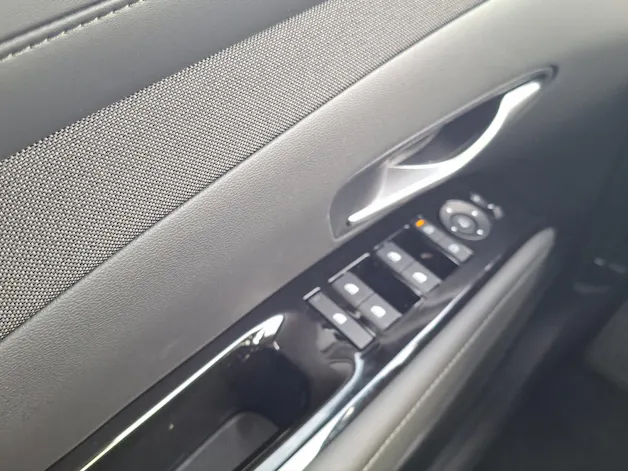 Hyundai Tucson 1.6 T-GDi HEV Vertex Swiss Edition 4WD