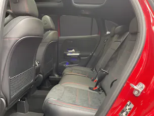 Mercedes-Benz GLA 200 7G-DCT Night Star