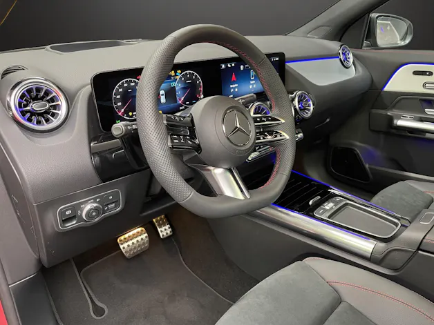 Mercedes-Benz GLA 200 7G-DCT Night Star
