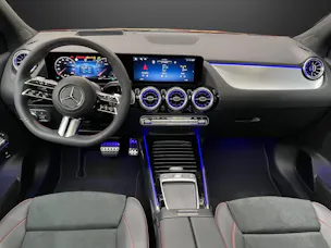 Mercedes-Benz GLA 200 7G-DCT Night Star