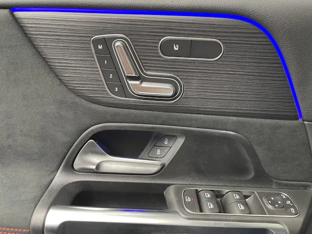 Mercedes-Benz GLB 220 d 4M 8G-Tronic