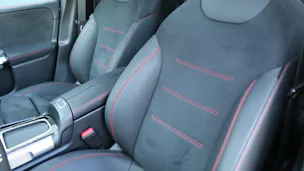 MERCEDES-BENZ GLB 220 d 4M 8G-Tronic