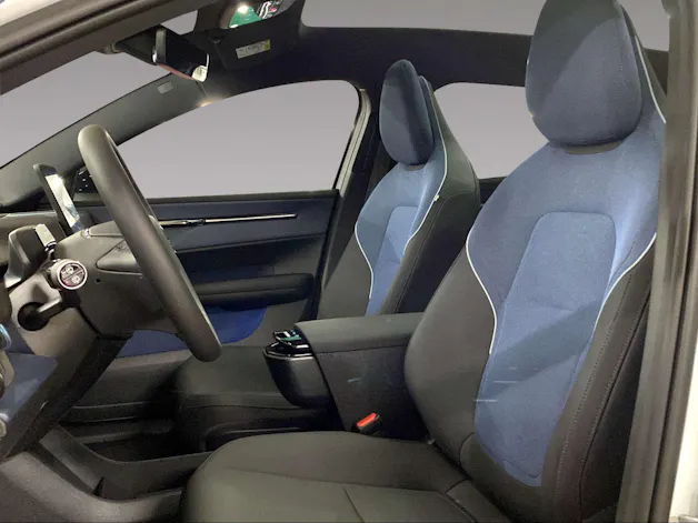 Volvo EX30 E60 69kWh Twin Ultra Performance