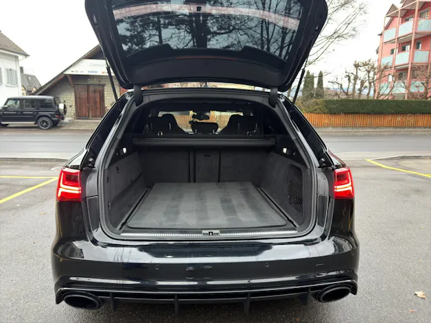 Audi RS6 Avant 4.0 TFSI V8 quattro Tiptronic