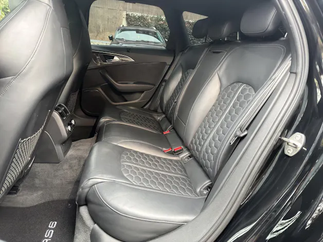 Audi RS6 Avant 4.0 TFSI V8 quattro Tiptronic