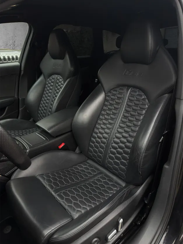 Audi RS6 Avant 4.0 TFSI V8 quattro Tiptronic