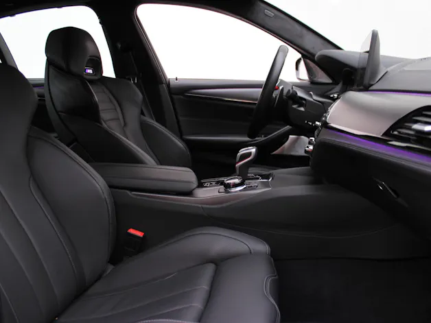 BMW M5 xDrive Competition INDIVIDUAL *brewster green*