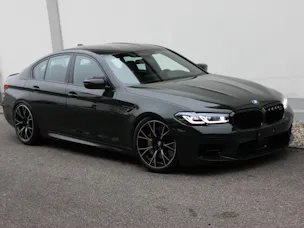 BMW M5 xDrive Competition INDIVIDUAL *brewster green*