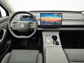 https://vehicle.imgix.net/4137779/5cfee127-9043-406d-8eba-db870f44899d.jpg