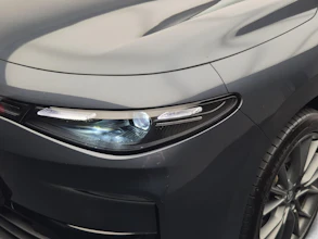 https://vehicle.imgix.net/4137779/6e0f6de5-f2e3-4c92-a6e6-136fe151ec06.jpg