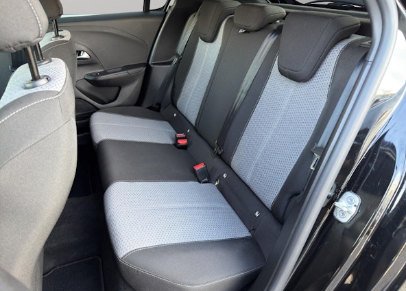 Vehicle image 3 Vehicle image 3