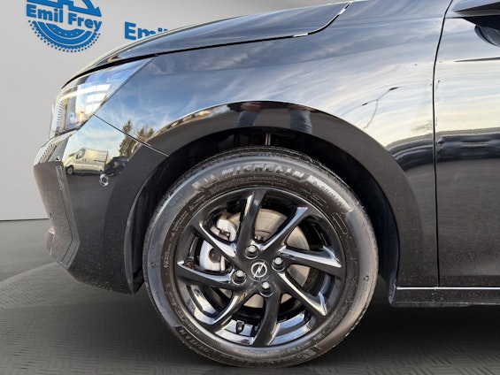 Vehicle image 9 Vehicle image 9