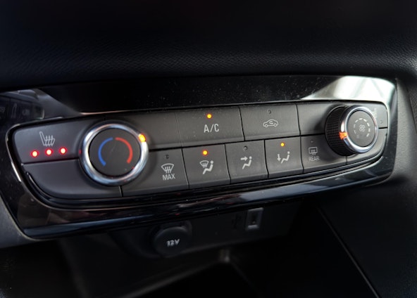 Vehicle image 6 Vehicle image 6